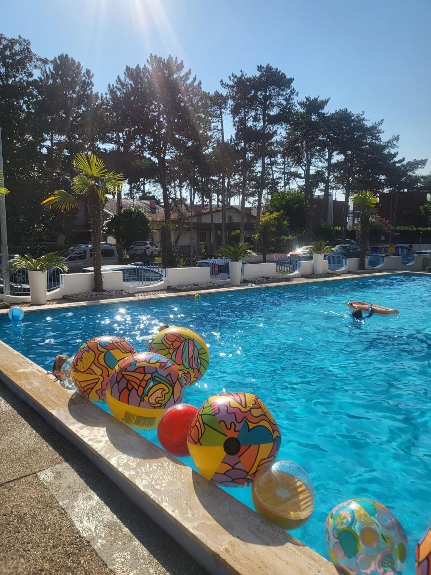 Hotel Olympia Lignano Sabbiadoro Exterior photo